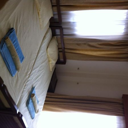 Zakos Court Apartments Ларнака Екстериор снимка