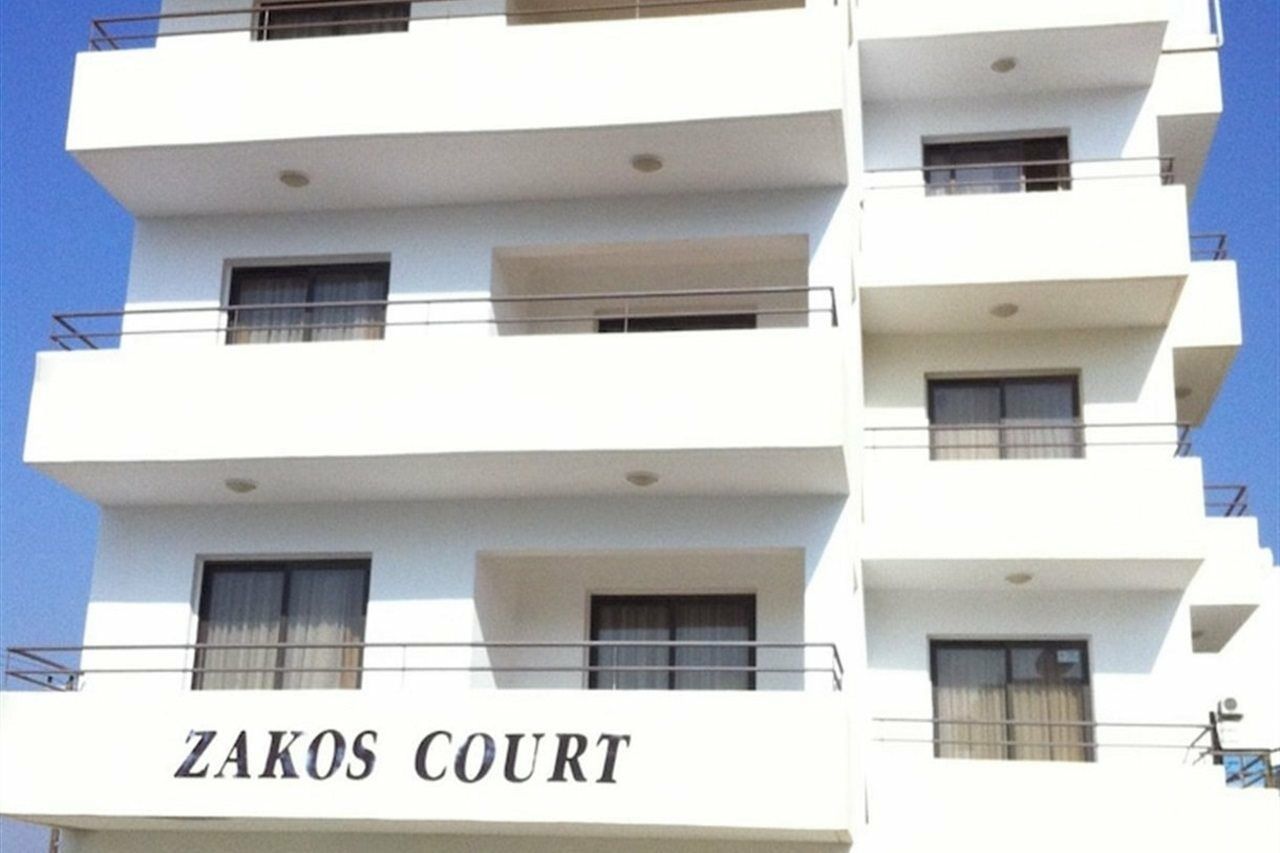 Zakos Court Apartments Ларнака Екстериор снимка